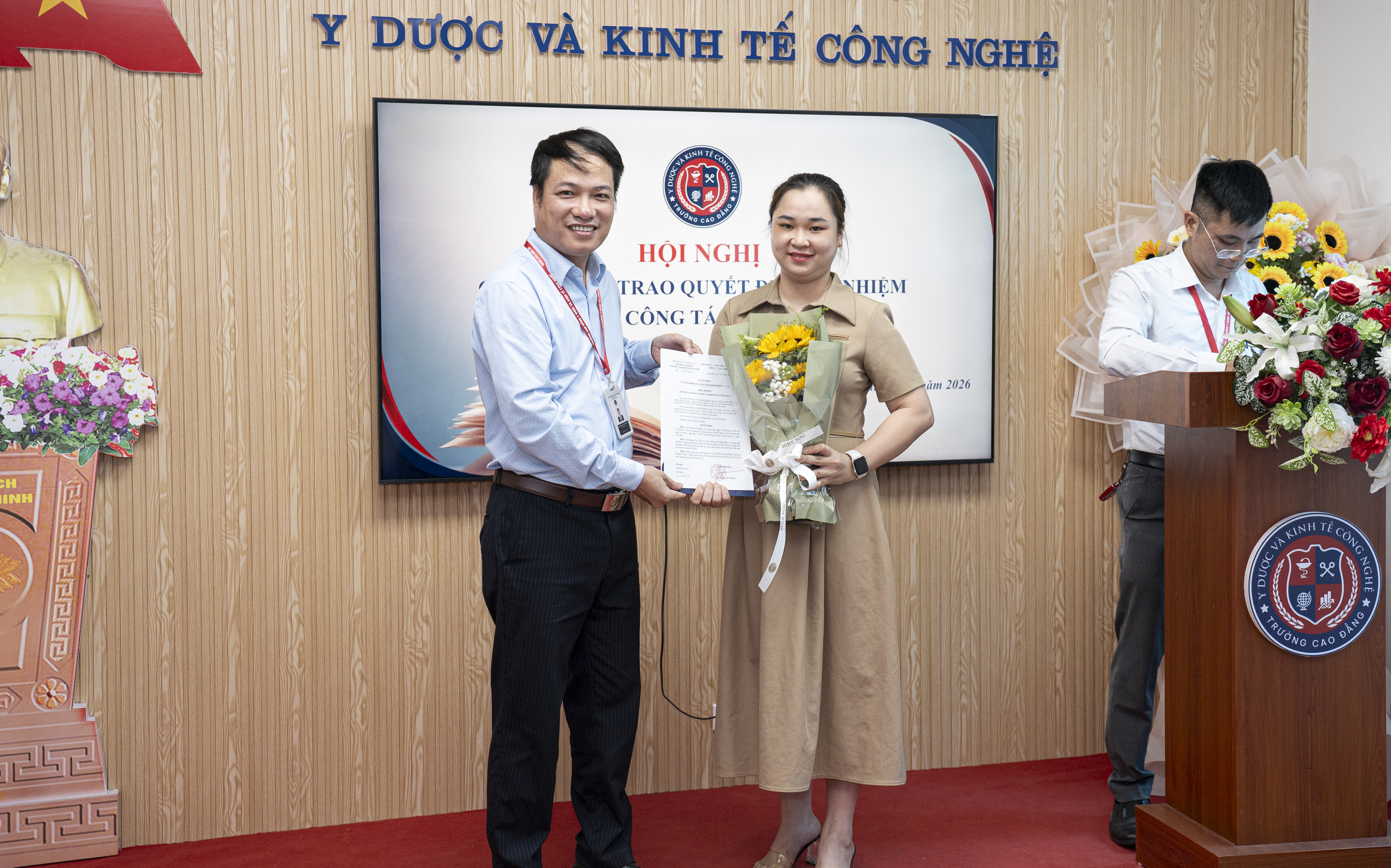 Lễ Công Bố Và Trao Quyết Định Bổ Nhiệm Cán Bộ Năm 2026 Tại Trường Cao Đẳng Y Dược Và Kinh Tế Công Nghệ