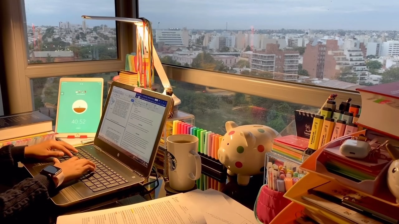 Điều gì khiến "study with me" trở thành trào lưu? | Vietcetera