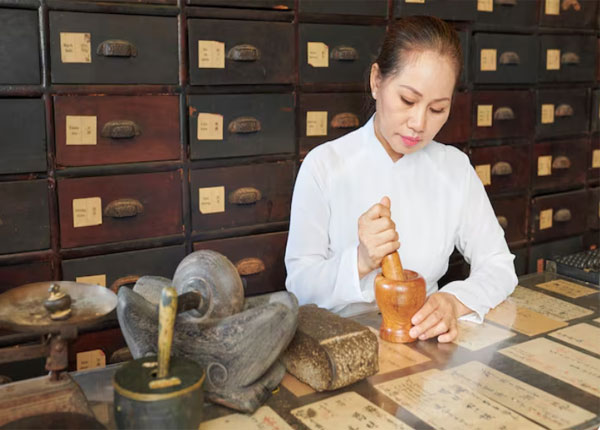 Học Trung cấp Y Học Cổ Truyền có khó không? Ai nên theo học?