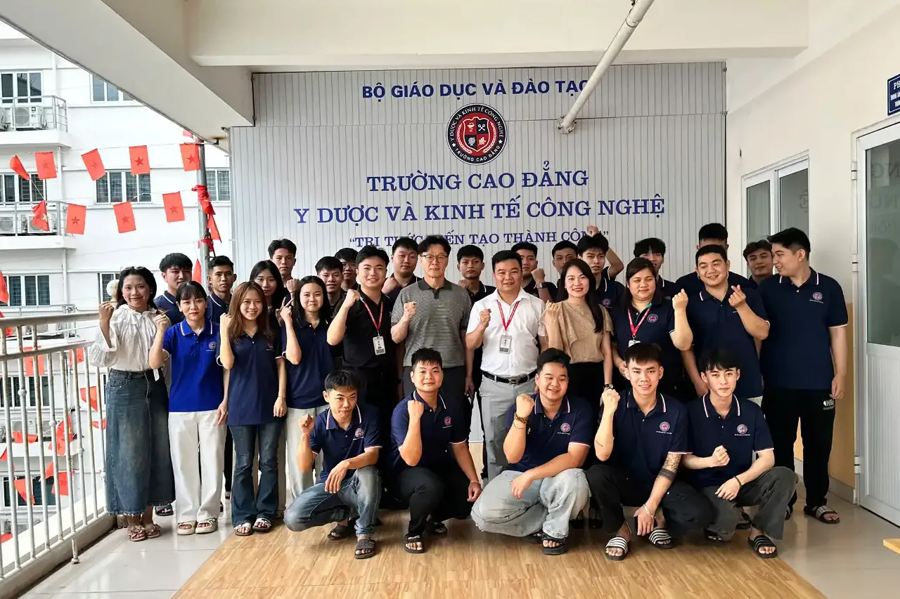 CMET TỔ CHỨC BUỔI GẶP GỠ VÀ PHỎNG VẤN TRỰC TIẾP GIỮA ĐẠI DIỆN TRƯỜNG HÀN QUỐC VÀ HỌC SINH DU HỌC DIỆN D2-6