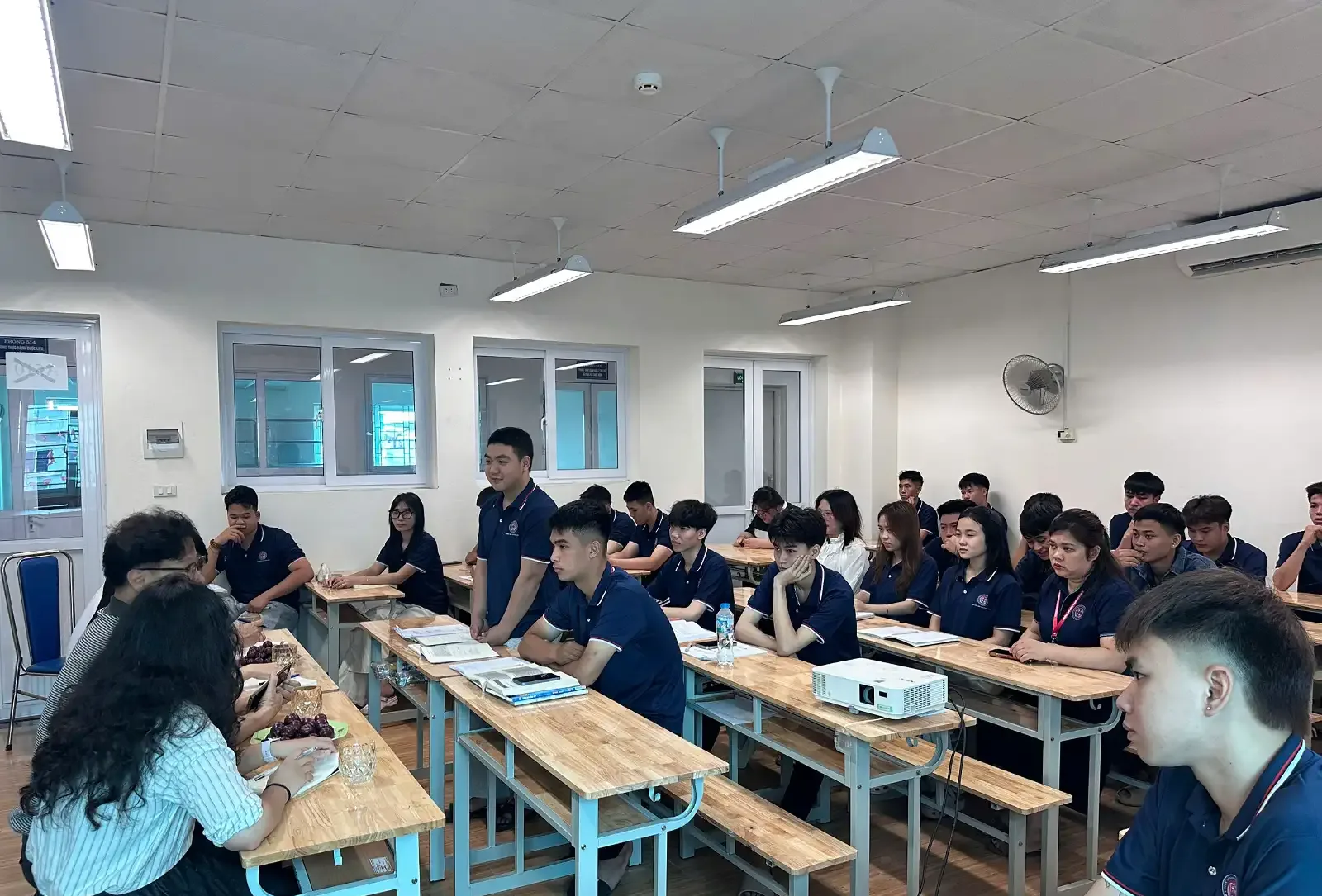 CMET TỔ CHỨC BUỔI GẶP GỠ VÀ PHỎNG VẤN TRỰC TIẾP GIỮA ĐẠI DIỆN TRƯỜNG HÀN QUỐC VÀ HỌC SINH DU HỌC DIỆN D2-6